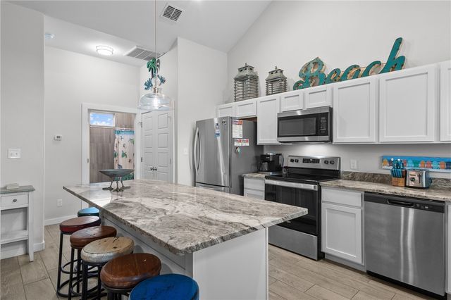 15110 Arashi Beach Dr, Corpus Christi, TX 78418