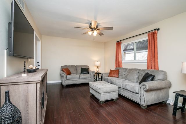 6601 S GATEWAY BLVD, Columbia, MO 65203