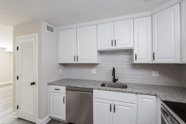 211 West St 6B, Quincy, MA 02169
