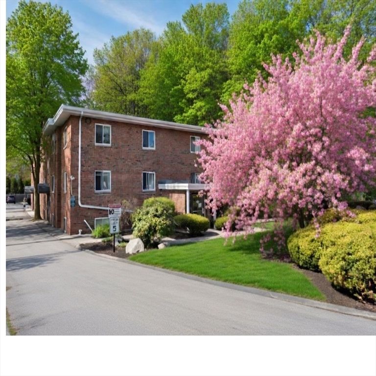 211 West St 6B, Quincy, MA 02169