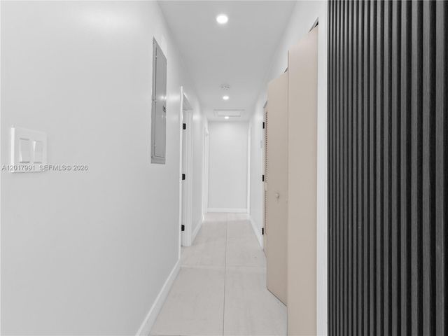 421 S 56th Ter, Hollywood, FL 33023