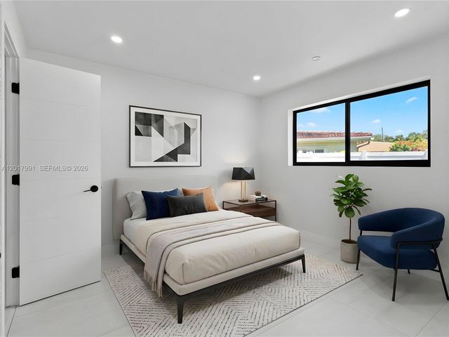 421 S 56th Ter, Hollywood, FL 33023