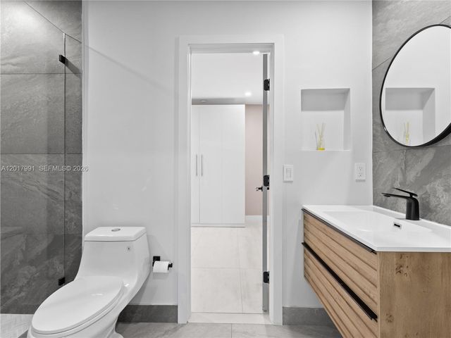 421 S 56th Ter, Hollywood, FL 33023