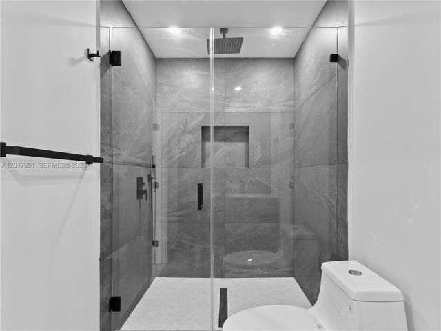 421 S 56th Ter, Hollywood, FL 33023