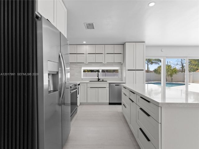421 S 56th Ter, Hollywood, FL 33023