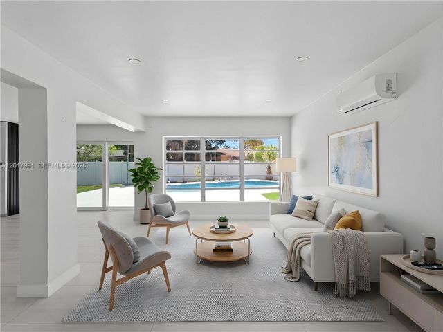 421 S 56th Ter, Hollywood, FL 33023