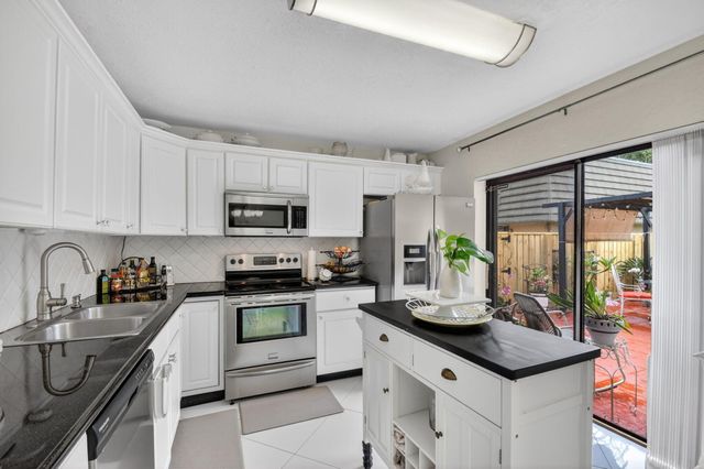 315 3rd Way, West Palm Beach, FL 33407