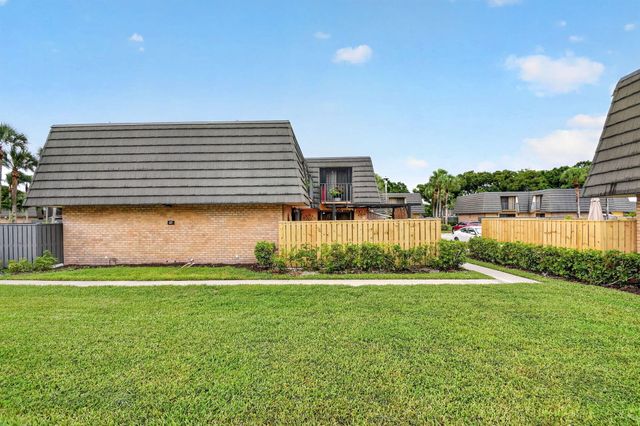 315 3rd Way, West Palm Beach, FL 33407