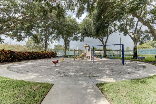 315 3rd Way, West Palm Beach, FL 33407