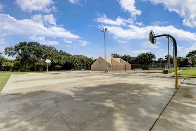 315 3rd Way, West Palm Beach, FL 33407