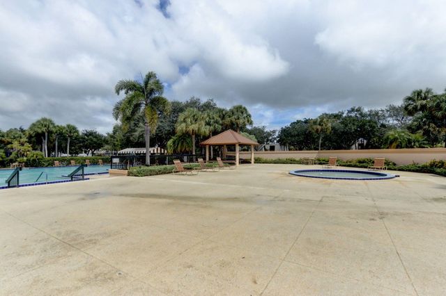 315 3rd Way, West Palm Beach, FL 33407