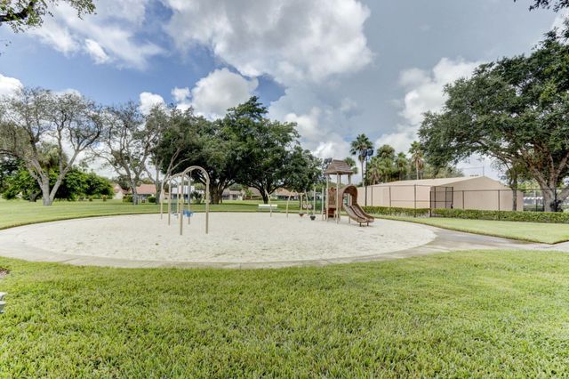 315 3rd Way, West Palm Beach, FL 33407