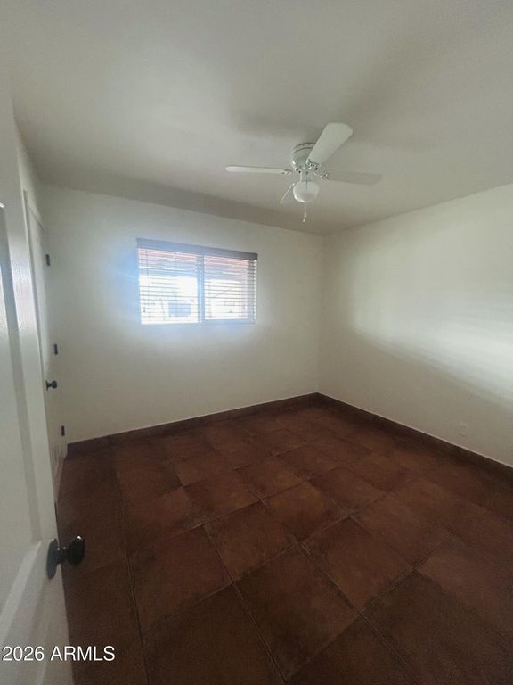 Image 15 of property listing at 1621 S MARILYN ANN Drive, Tempe, AZ 85281