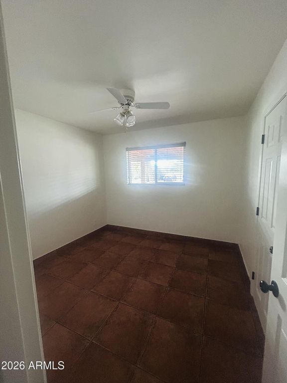 Image 17 of property listing at 1621 S MARILYN ANN Drive, Tempe, AZ 85281