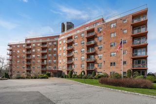 1 Lakeview Drive 1-R, Peekskill, NY 10566