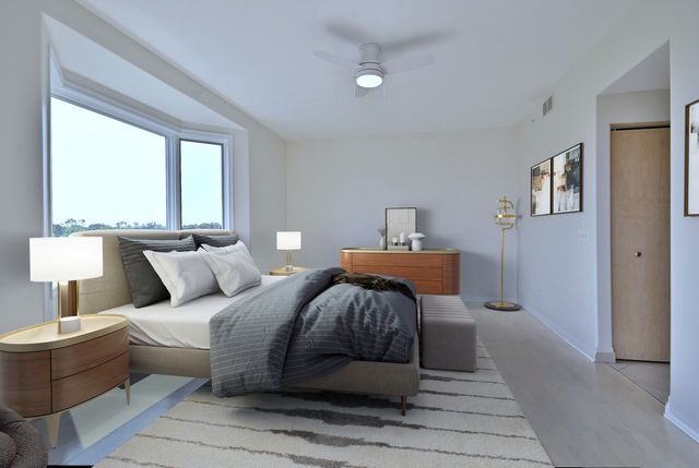 1745 Pavilion Way 502, Park Ridge, IL 60068