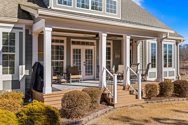 335 Lakeshore Cove Drive, Fort Oglethorpe, GA 30742