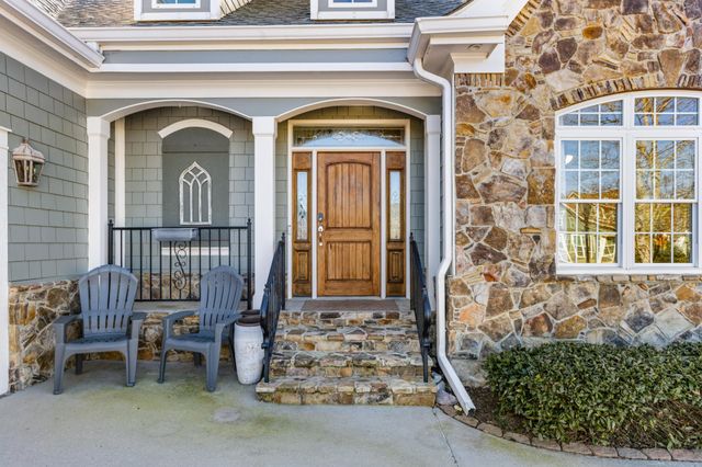 335 Lakeshore Cove Drive, Fort Oglethorpe, GA 30742