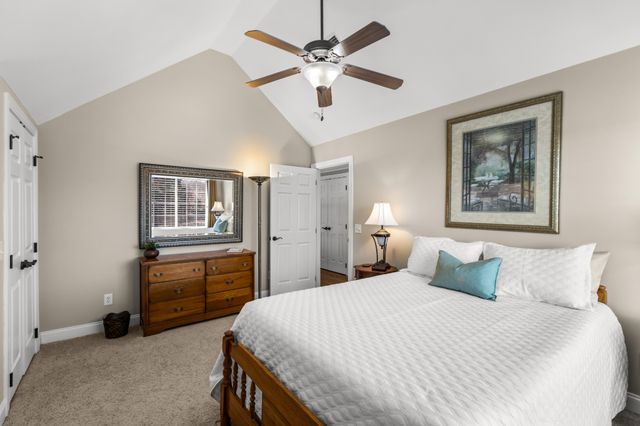 335 Lakeshore Cove Drive, Fort Oglethorpe, GA 30742