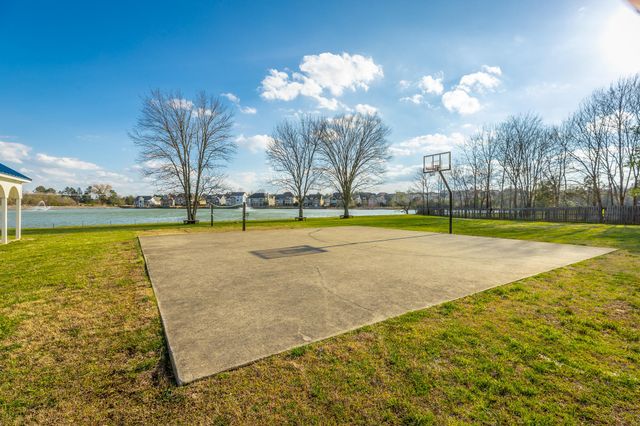 335 Lakeshore Cove Drive, Fort Oglethorpe, GA 30742