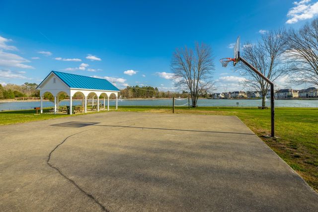 335 Lakeshore Cove Drive, Fort Oglethorpe, GA 30742