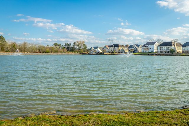 335 Lakeshore Cove Drive, Fort Oglethorpe, GA 30742