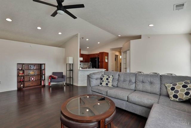 1504 Shadowood Trail, Hamilton Twp, OH 45039