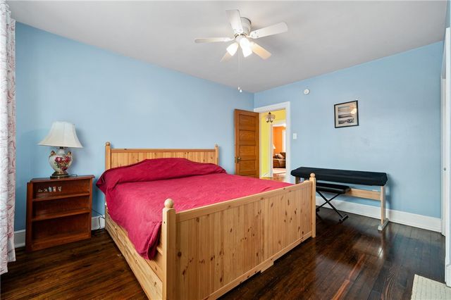 125 Dewey St, Edgewood, PA 15218