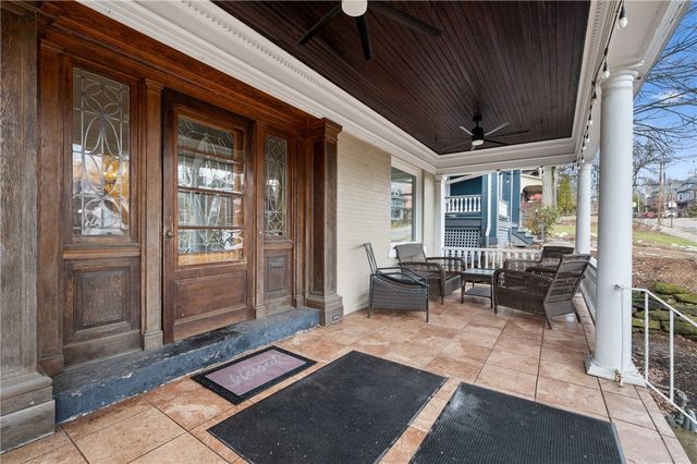 125 Dewey St, Edgewood, PA 15218