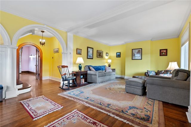 125 Dewey St, Edgewood, PA 15218