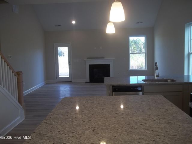 958 Sunray Lane NE, Winnabow, NC 28479