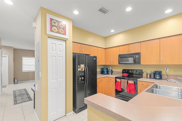 8351 SW 29th Street 102, Miramar, FL 33025