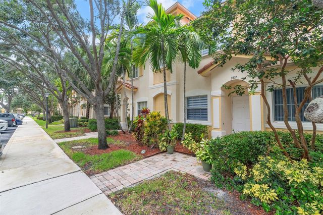 8351 SW 29th Street 102, Miramar, FL 33025
