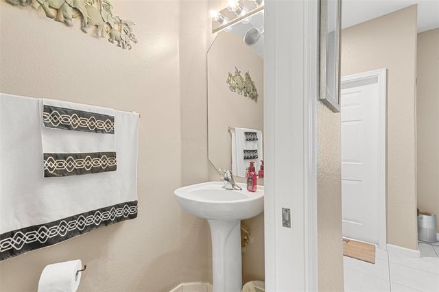 8351 SW 29th Street 102, Miramar, FL 33025
