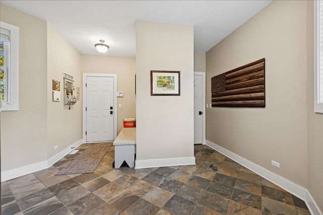 12915 Pleasant Valley Road, Woodstock, IL 60098