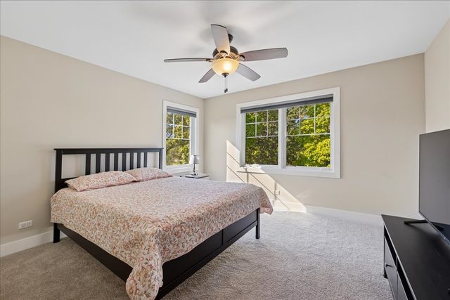 12915 Pleasant Valley Road, Woodstock, IL 60098