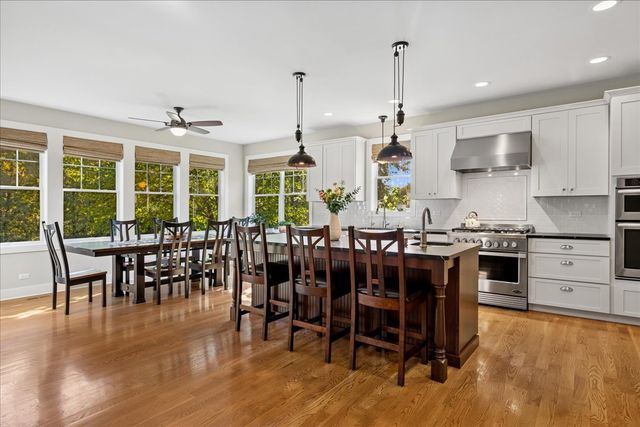 12915 Pleasant Valley Road, Woodstock, IL 60098