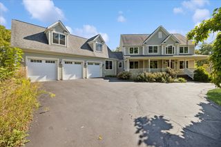 12915 Pleasant Valley Road, Woodstock, IL 60098