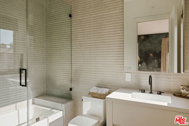 5330 Amestoy Avenue, Encino (los Angeles), CA 91316