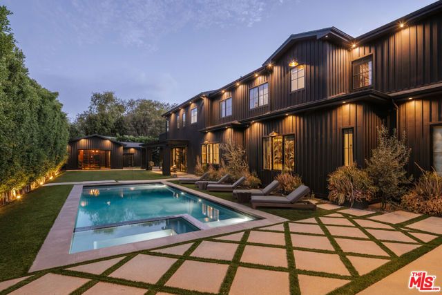 5330 Amestoy Avenue, Encino (los Angeles), CA 91316