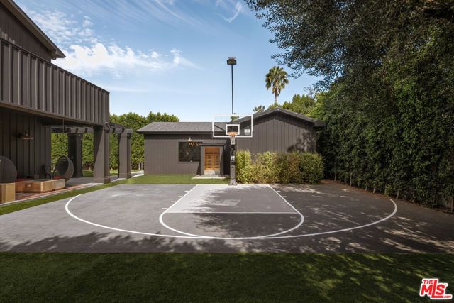 5330 Amestoy Avenue, Encino (los Angeles), CA 91316