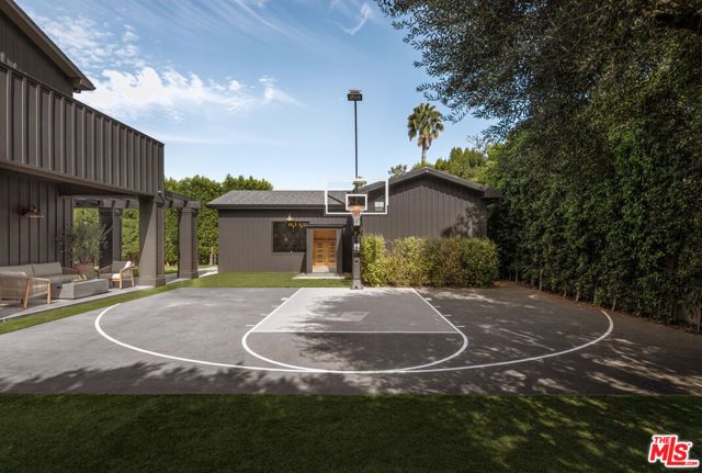 5330 Amestoy Avenue, Encino (los Angeles), CA 91316