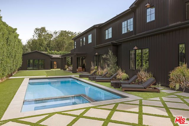 5330 Amestoy Avenue, Encino (los Angeles), CA 91316