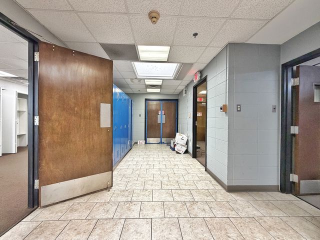 1655 Greenleaf Avenue, Elk Grove Village, IL 60007