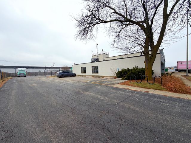 1655 Greenleaf Avenue, Elk Grove Village, IL 60007