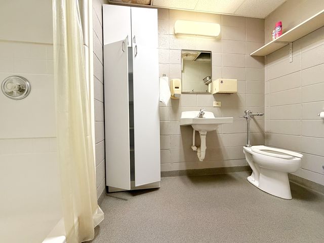 1655 Greenleaf Avenue, Elk Grove Village, IL 60007