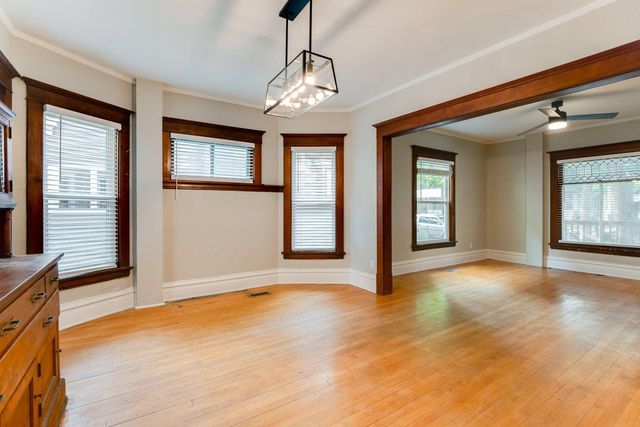 220 W 33rd Street, Minneapolis, MN 55408