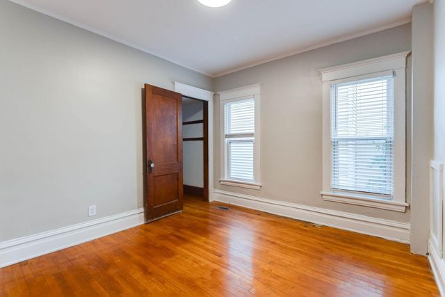 220 W 33rd Street, Minneapolis, MN 55408