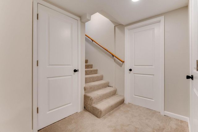 220 W 33rd Street, Minneapolis, MN 55408