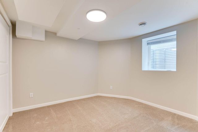 220 W 33rd Street, Minneapolis, MN 55408